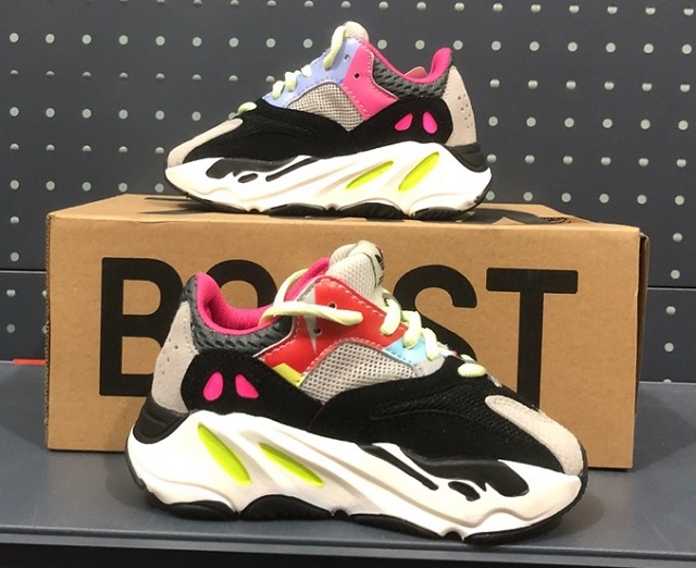 Adidas Yeezy 700 Boost Kids 05